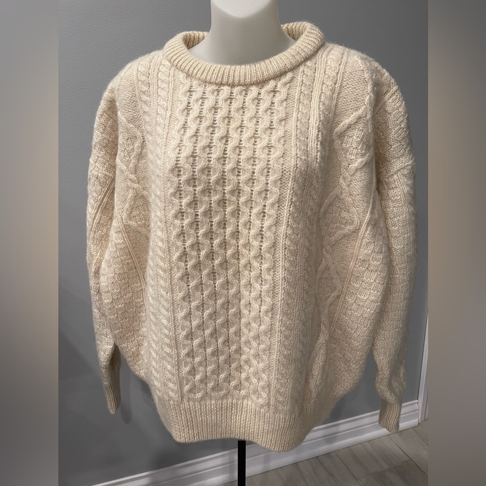 Vintage Aran Crafts Ireland 100% Wool  Knit Creme Ivory Sweater L Warm Winter